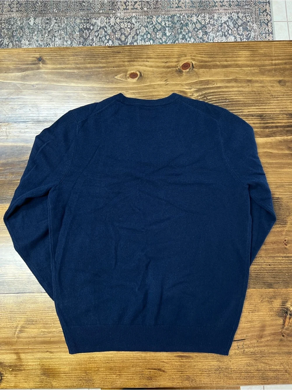 J. Crew Men’s Cashmere crewneck sweater in Navy Blue Size Medium